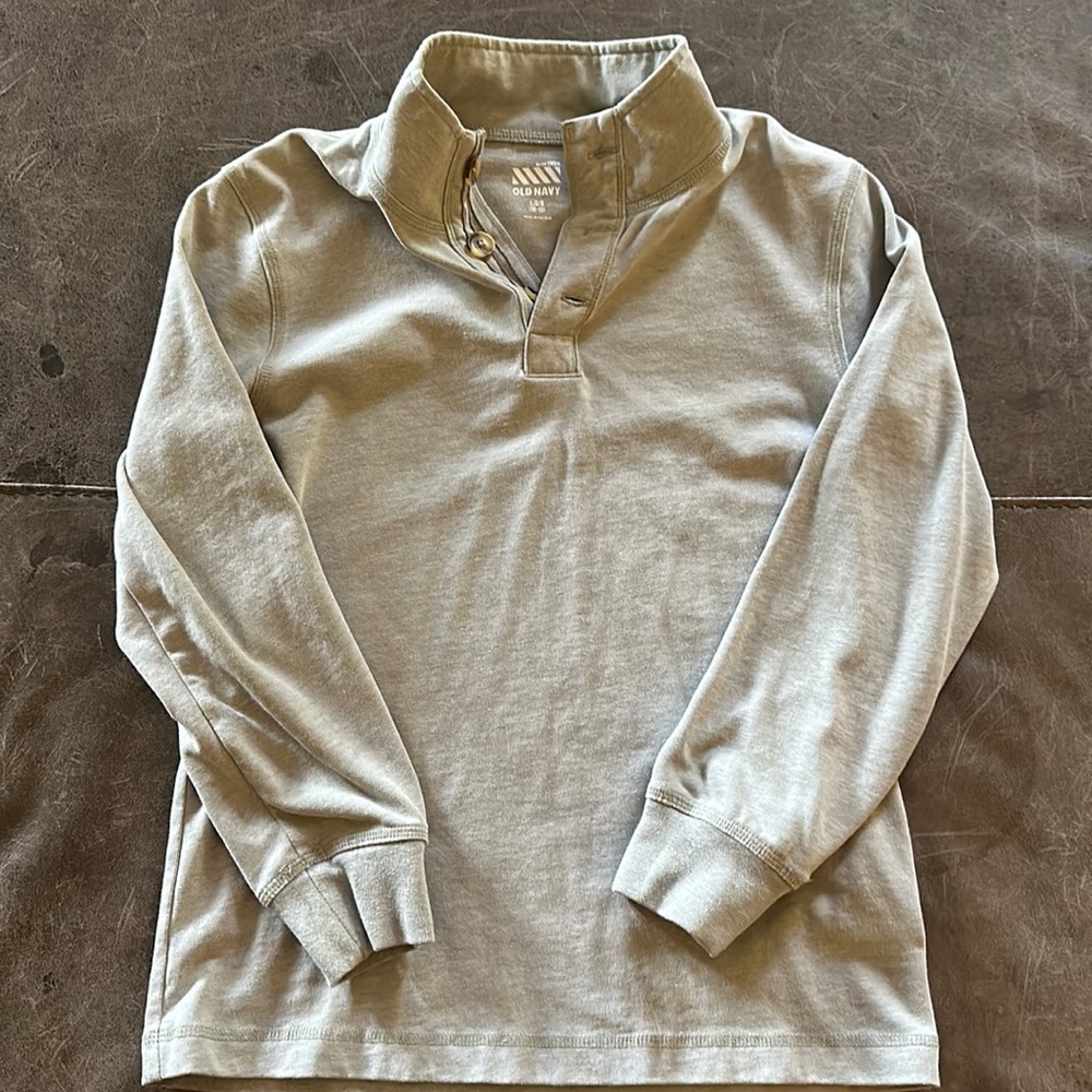 Boys Old Navy Pullover